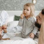 Poranki bez pośpiechu: 10 prostych nawyków, które uspokoją start dnia z dziećmi