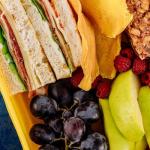 15 zdrowych przekąsek do lunchboxa: prosto, kolorowo i bez nudy
