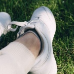 Buty, które dotrzymają Ci kroku: sprytny przewodnik po całodziennej wygodzie