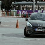 Hamuj mądrze, jeździj taniej: styl jazdy, który przedłuża życie hamulców